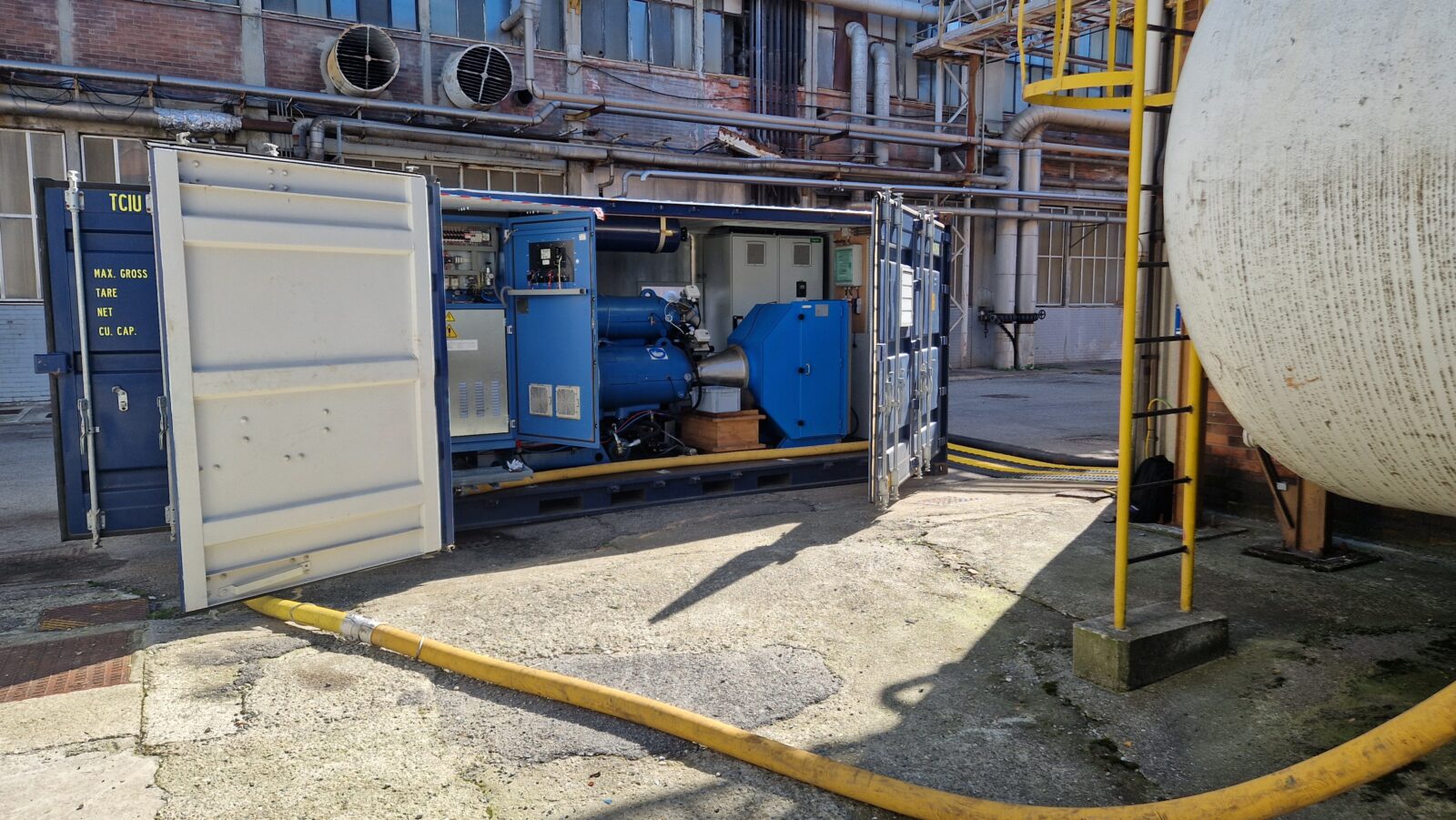 Oil free centrifugal air compressor